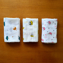 Load image into Gallery viewer, Muslin Cotton Baby Bath Towel Pack Of 3
